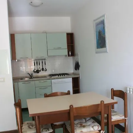 Smeraldo Apartment